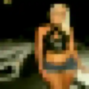 Luna, fille de 38 ans propose plan cul à Momères