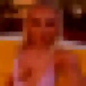 Yasmine, femme de 33 ans cherche plan cul à Mons-en-Pévèle