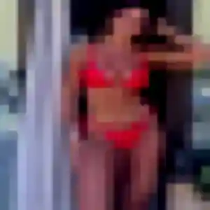 Photo exclusive de Assia, 20 ans à Mont-de-Marsan - plan discret