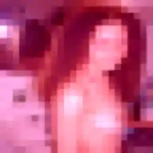 Contacte Elina, 27 ans à Montaignac-sur-Doustre gratuitement