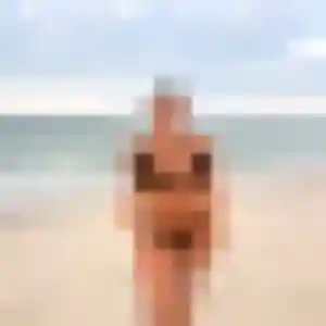 Alix, 28 ans, dispo pour plan cul à Montaigut-en-Combraille