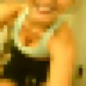 Photo exclusive de Giulia, 35 ans à Montfaucon-en-Velay - plan discret