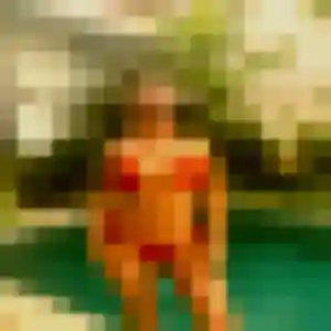 Mona (19 ans) à Monthou-sur-Cher attend un plan cul rapidement