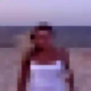 Selma, femme de 22 ans veut plan cul à Montredon-Labessonnié