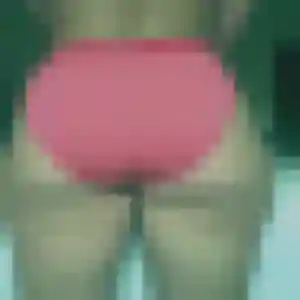 Photo de Anissa à Montségur-sur-Lauzon (28 ans) - plan cul gratuit
