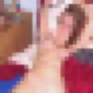 Viviane, 22 ans, connectée à Montsûrs pour un plan cul