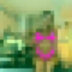 Lila, 19 ans, dispo pour plan cul à Morée