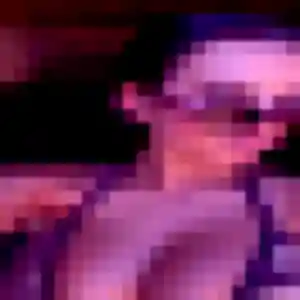 Anouk, 22 ans, connectée à Morgny pour une rencontre coquine