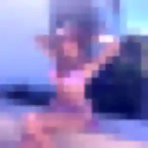 Coralie (34 ans) à Moulins-la-Marche propose une rencontre aujourd'hui