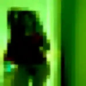 Maeva, 28 ans, en ligne à Moulins-la-Marche pour une rencontre coquine