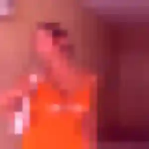 plan cul à Moulins-le-Carbonnel : profil de Flore, 30 ans - sans engagement