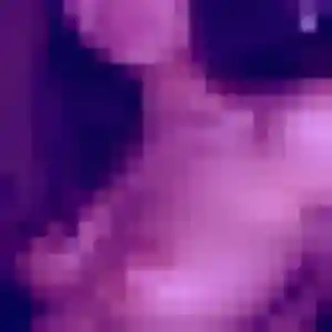 Maya, 25 ans, connectée à Moustéru pour une rencontre coquine