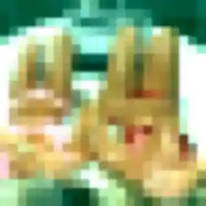 Rejoins Heloise, 24 ans à Nargis en privé