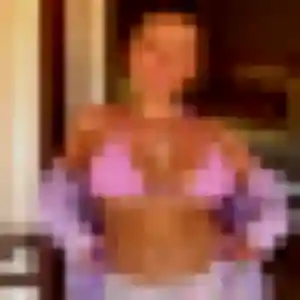 Nour, 33 ans, connectée à Nay pour une rencontre coquine