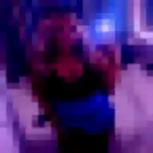 Contacte Emna, 28 ans à Neewiller-près-Lauterbourg en privé