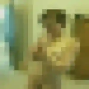 Roxane, 35 ans, connectée à Neuf-Marché pour un plan cul