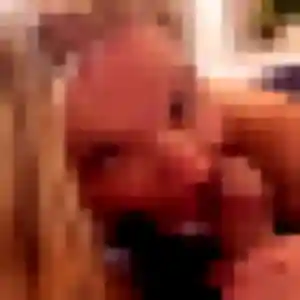 Naya, 31 ans, en ligne à Neuville-aux-Bois pour une rencontre coquine