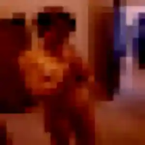 Syrine, 20 ans, veut un plan cul à Neuville-aux-Bois