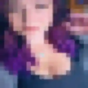 Zelie, 29 ans, connectée à Neuville-les-Dames pour une rencontre coquine