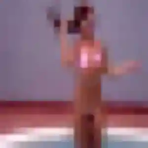 Rejoins Naya, 26 ans à Nieul-sur-Mer en privé