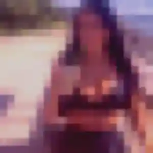 Giulia, 20 ans, cherche un plan cul à Nieurlet