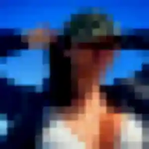 Photo exclusive de Safiya, 35 ans à Notre-Dame-des-Landes - plan discret