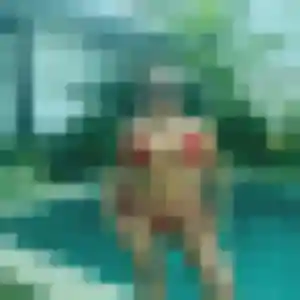Mona de Nousty, 21 ans - plan cul sans prise de tête