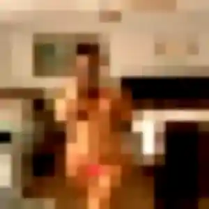 Photo exclusive de Roxane, 23 ans à Noyant-Villages - rencontre sans lendemain