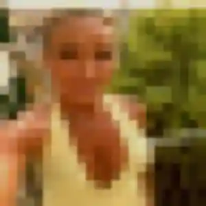 Celeste, 22 ans, en ligne à Ognes pour un plan cul