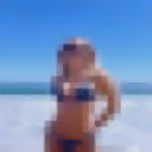 Rencontre Elena, 39 ans à Olivet en t'inscrivant