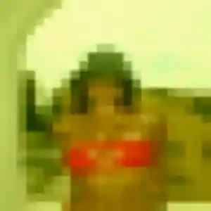 Rejoins Elia, 23 ans à Orchamps en privé