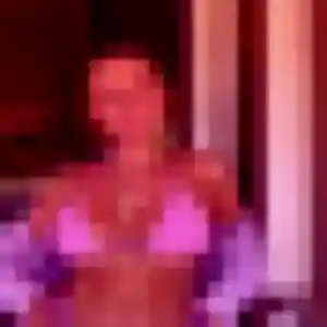 Rejoins Nour, 32 ans à Oresmaux gratuitement