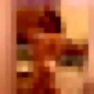 Kenza, 20 ans, connectée à Osthouse pour une rencontre coquine