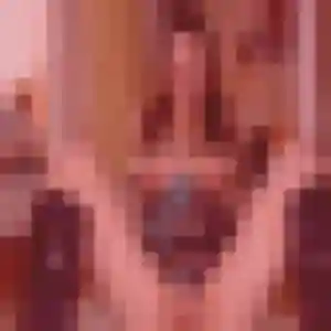 Perrine, 20 ans, connectée à Paulhac pour une rencontre coquine