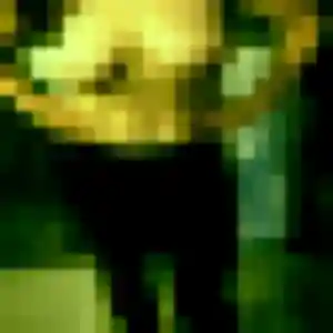 Elya, fille de 20 ans veut plan cul à Pendé