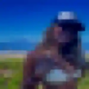 Oriane, 36 ans, connectée à Périers pour une rencontre coquine