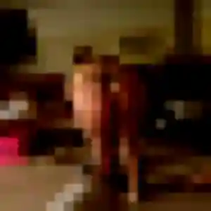 Photo de Alina à Pérignat-lès-Sarliève (21 ans) - plan cul gratuit