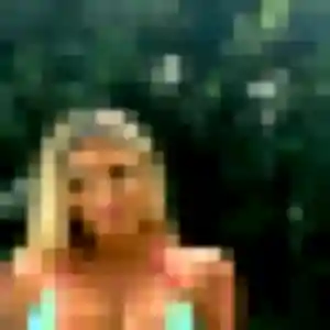 Assia, fille de 30 ans veut plan cul à Peyre en Aubrac