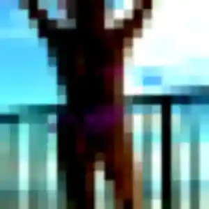 Oceane, 19 ans, connectée à Pirou pour un plan cul