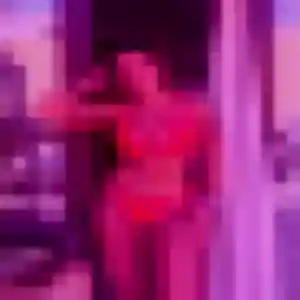 Assia, 22 ans, connectée à Plailly pour un plan cul