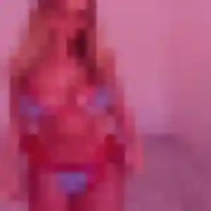 Honorine, 19 ans, en ligne à Plazac pour une rencontre coquine