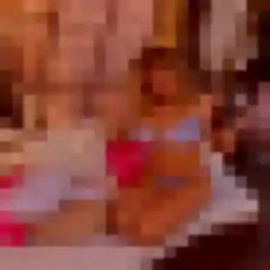 Lina (21 ans) à Plogastel-Saint-Germain cherche une rencontre ce soir