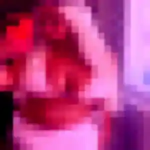 Elya, 33 ans, dispo pour plan cul à Plouguiel