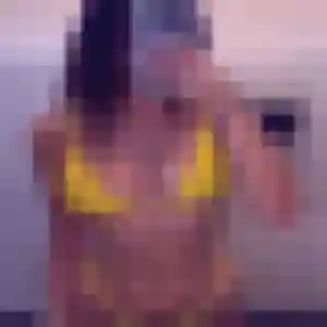 Naila, 35 ans, disponible à Ploumoguer pour un plan cul