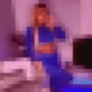 Rania (21 ans) à Poncins propose une rencontre maintenant
