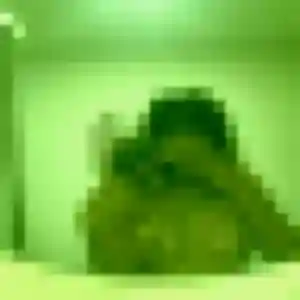 Constance, 29 ans, connectée à Ponthévrard pour un plan cul