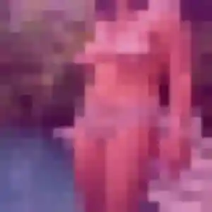 Découvre Eglantine, 24 ans à Poulainville gratuitement