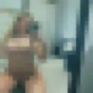 plan cul à Poyartin : photo de Anouk, 35 ans - inscription gratuite