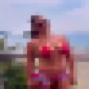 Rejoins Anissa, 37 ans à Préval en privé