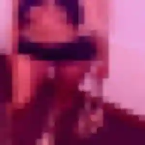 Mia, femme de 27 ans cherche plan cul à Publier